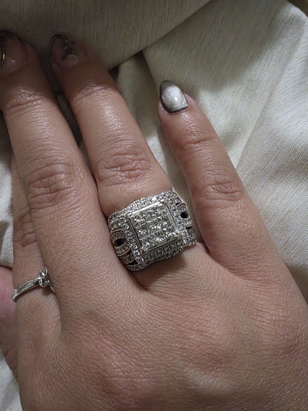 10kt White Gold 3ct Diamond Ring